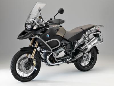 Speciální model "90 years of BMW Motorrad", 2012 - bmw-r-1200-gs-90-years_03.jpg