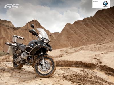  - wallpaper_1600x1200_r1200gsadv_01.jpg